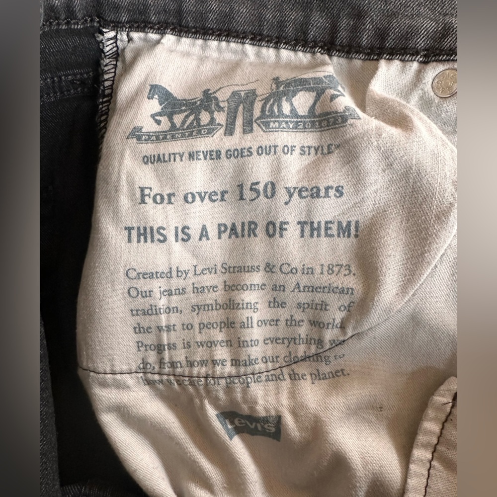Levi’s Gray Wash Jeans — 541 Athletic Taper, Men’s 40x32, Like New - Picture 5 of 6